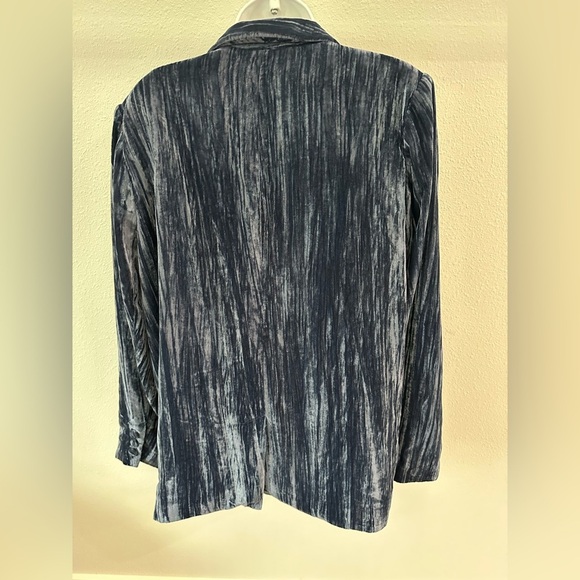 Treasure & Bond Women's Striped Velvet Blazer in Dark Gray - Picture 6 of 7